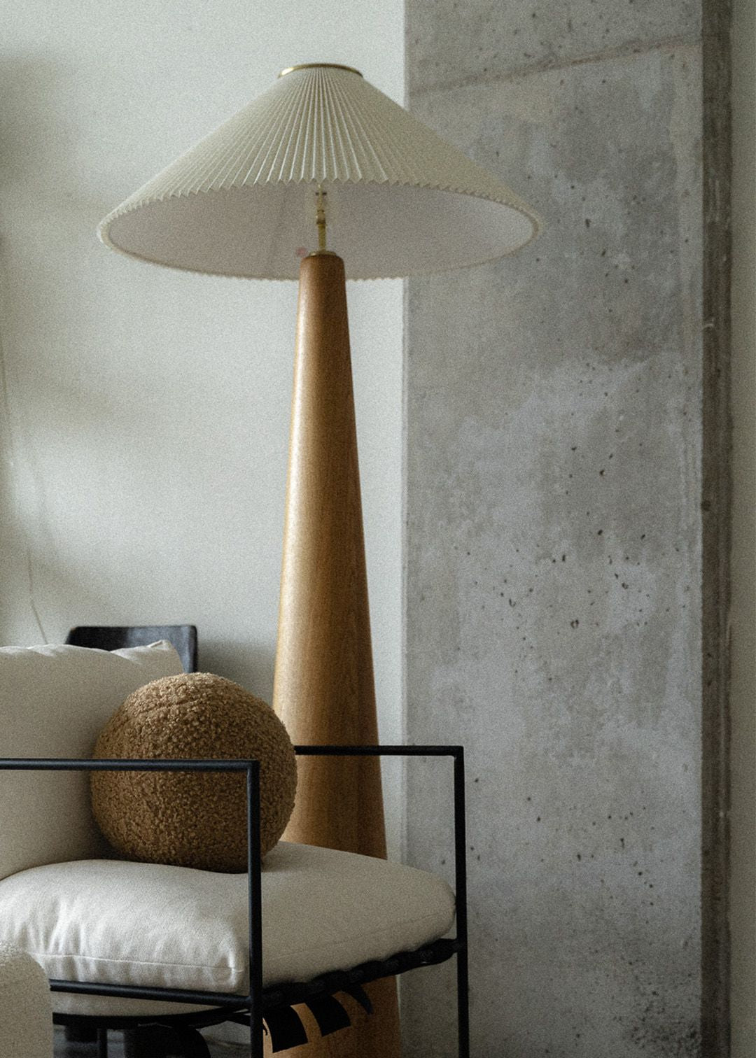 Layla Floor Lamp